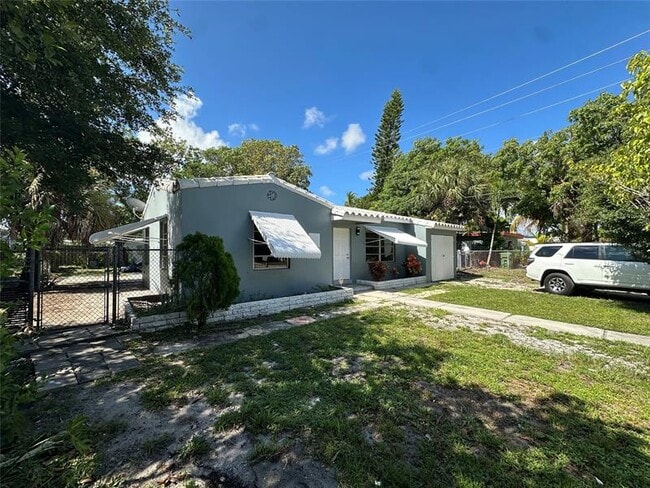 Photo - 308 SE 22nd St