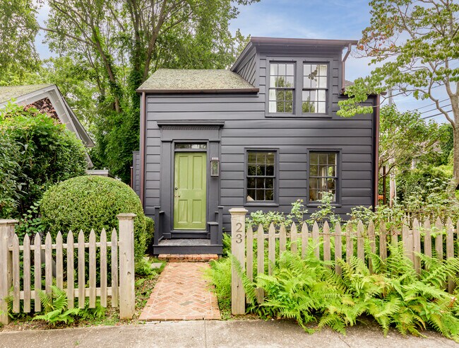 Photo - 23 Concord St