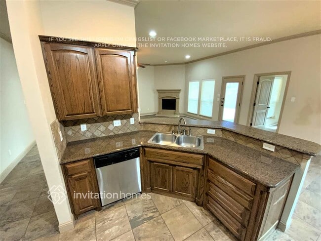 Photo - 108 Chateau Dr