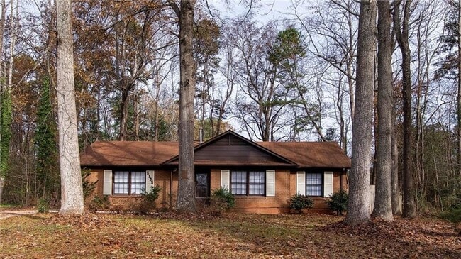 Building Photo - Comfortable Ranch home in a quiet community!