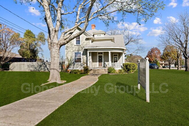 Photo - 802 W Center St Unit B