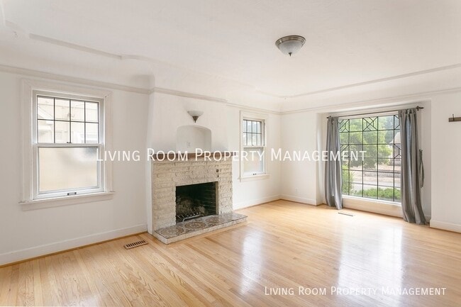 Photo - 5905 NE 33rd Ave