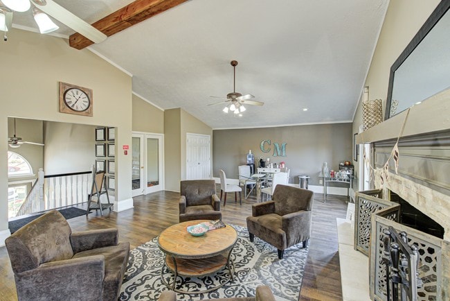 Leasing Office