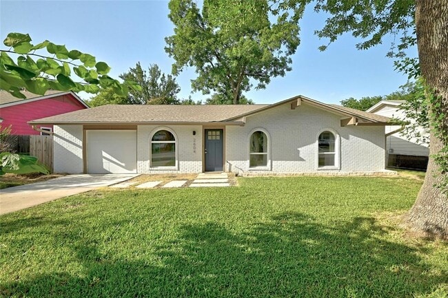 Building Photo - 2604 Berkett Dr