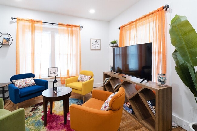 Photo - 10628 Lee Ave Unit SI ID1290639P