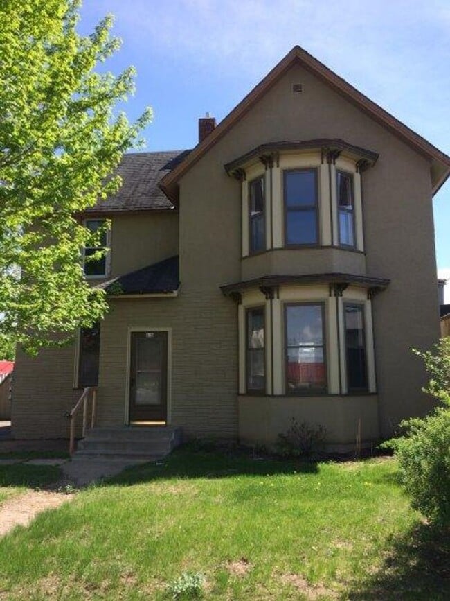 Building Photo - 608 Norwood St Unit 1