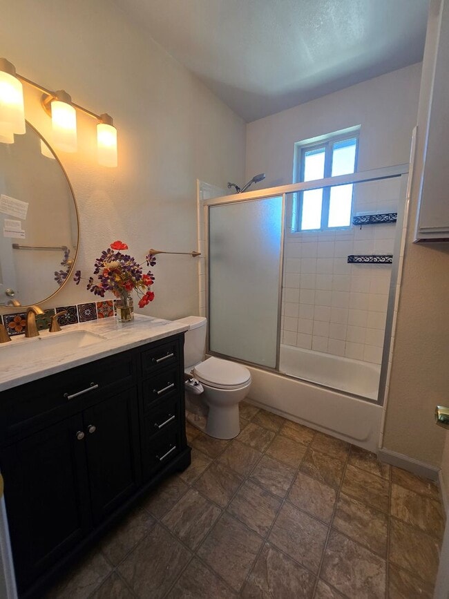 Photo - Beautiful 2nd story unit with beautiful vi...
