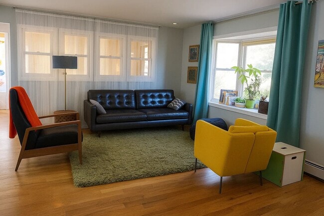 Photo - 635 Dewey Ave