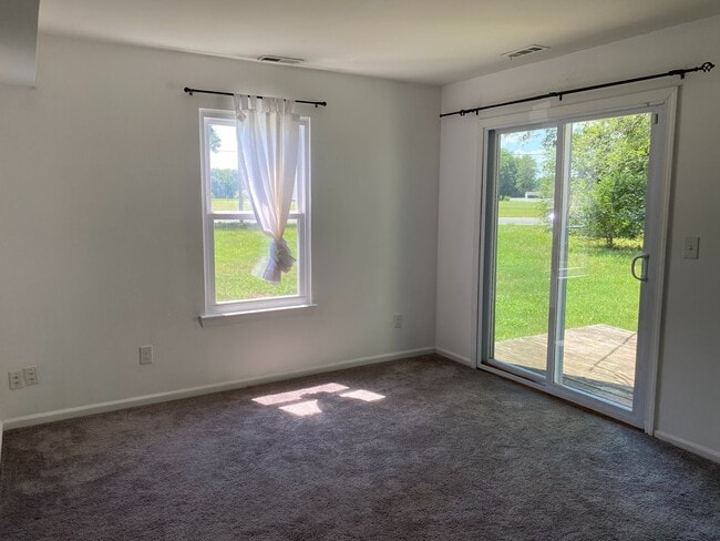 Photo - Charming 2-Bedroom Duplex in the Heart of ...
