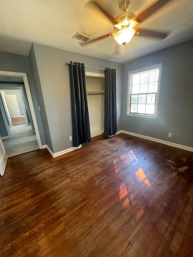 Photo - REM29663           15 Unit 2966 Remington Street #3
