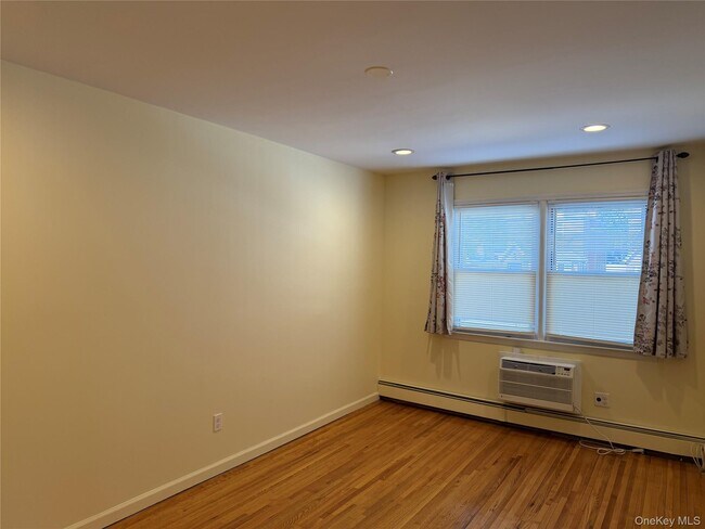 Photo - 149-14-149-21 21st Ave