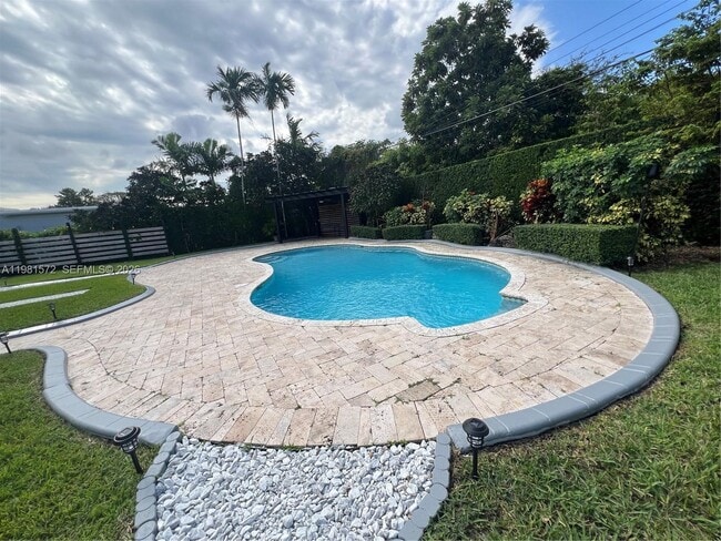 Photo - 140 Pocatella St