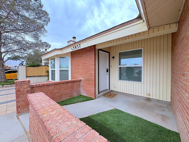 Photo - Northeast El Paso 2 bed Refrig A/C Duplex