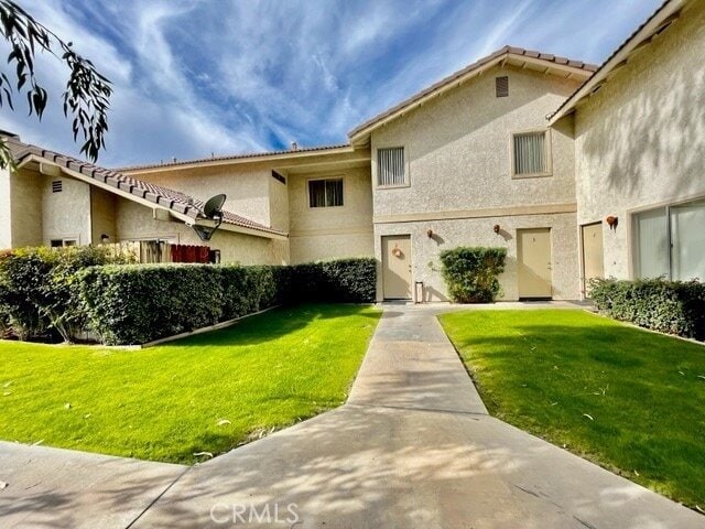 Building Photo - 74614 Driftwood Dr Unit A