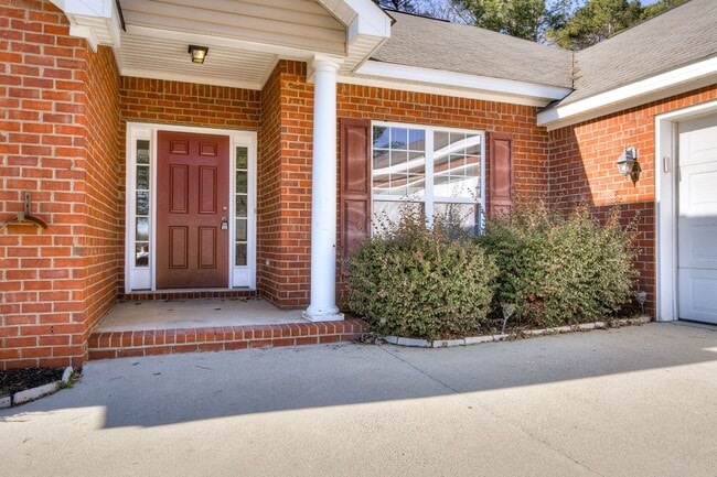 Photo - 1215 Pinnacle Dr