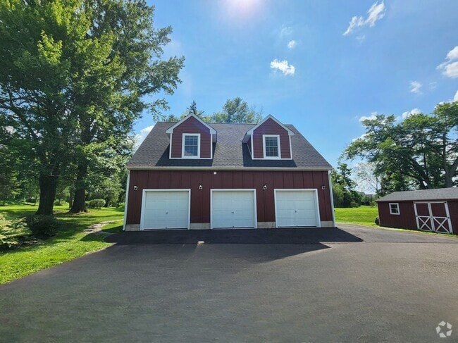 Building Photo - 677 Durham Rd Rental