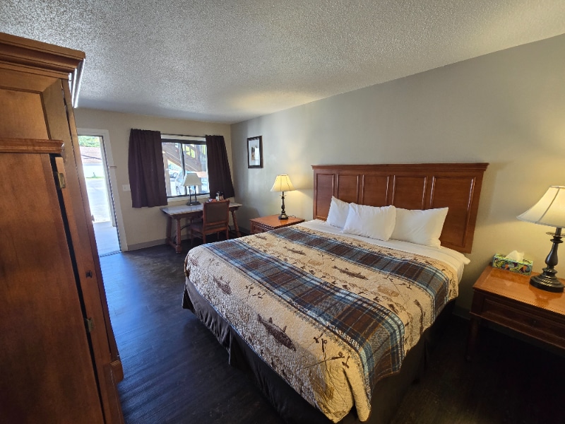 Photo - 346 W Kansas St Apartment Unit 206