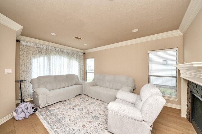 Photo - 14454 Summerleaf Ln