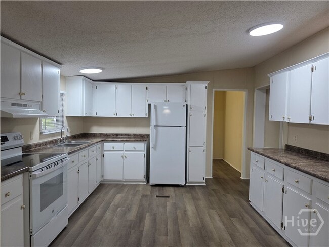 Photo - 311 Mockingbird Dr