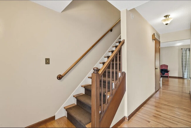 Photo - 1293 New Britain Ave