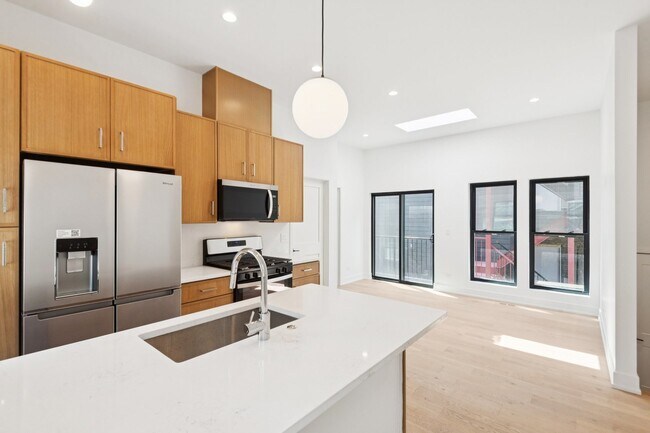Photo - 3641 N Wilton Ave Unit CH