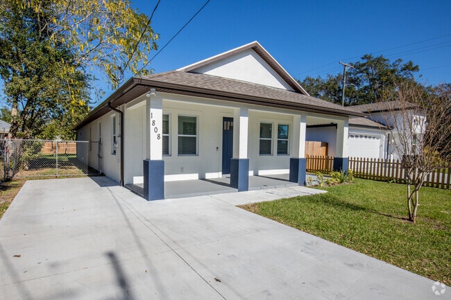 Building Photo - 1808 E Comanche Ave Rental