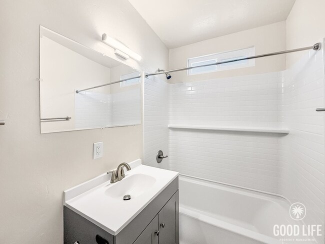 Photo - S Myers St (1128-30) Unit 1128 S Myers St