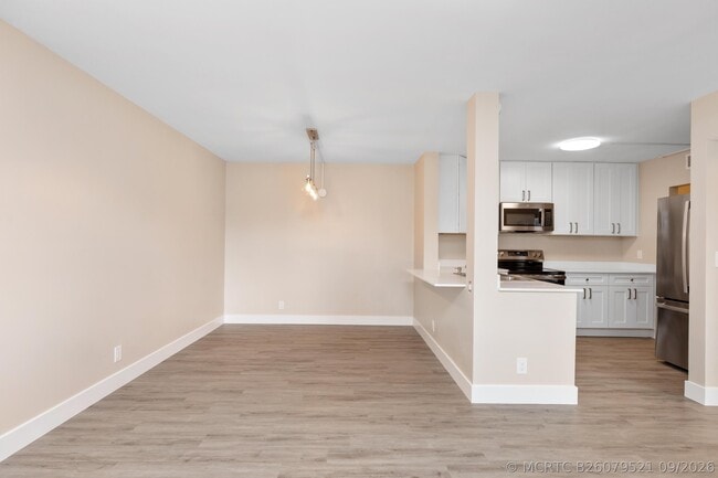 11419 NW 35th St