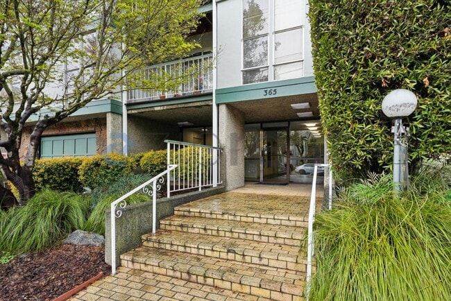 Photo - 365 Perkins St