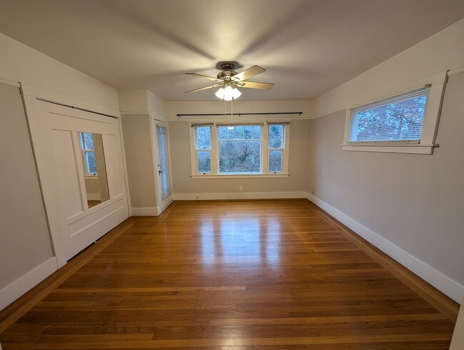 Photo - 92035th Unit #3