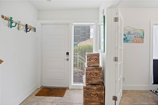 Photo - 245 NE MacArthur Blvd Unit 12