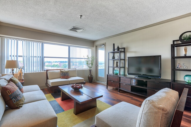 Wall to Wall Windows - Wall Street Tower