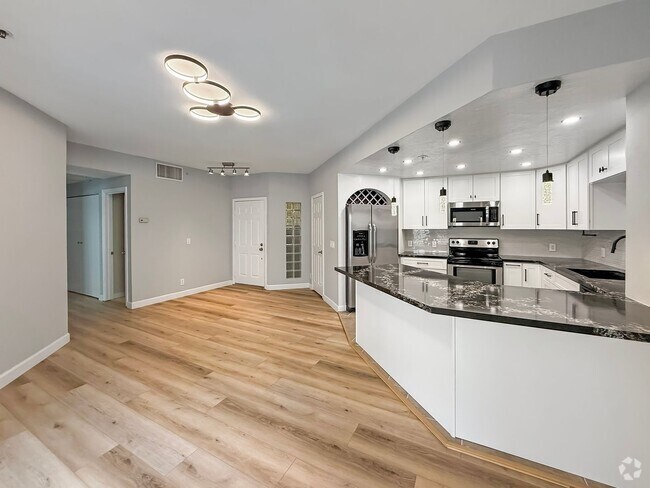 Building Photo - Beautiful 2B/2BA in the Marina w/ Newly Re... Unit 211 Rental