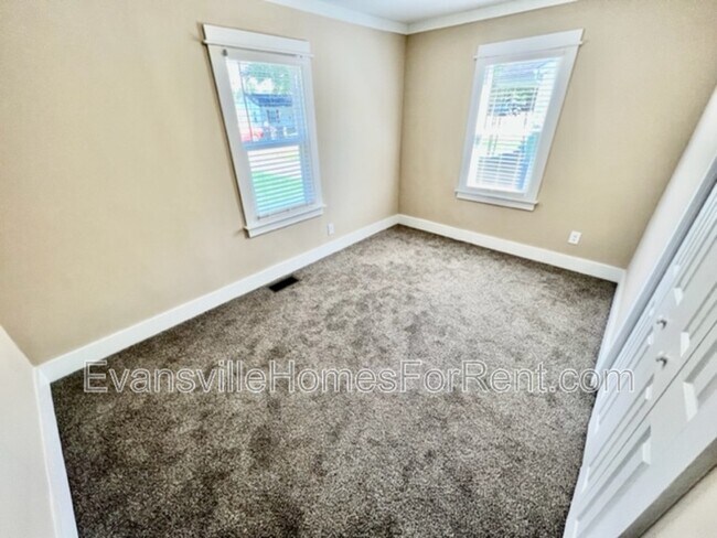 Photo - 2325 Margybeth Ave