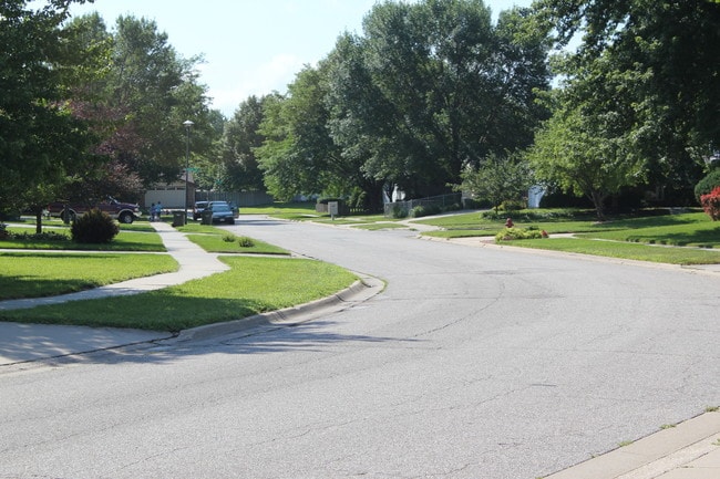 Photo - 5811 Briar Rosa Dr