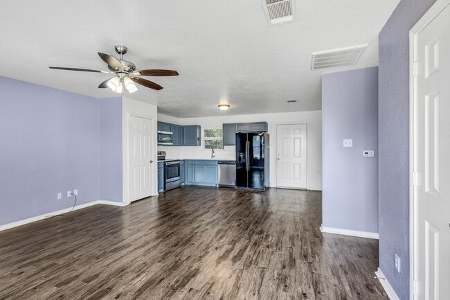 Building Photo - 211 Caddo St Rental