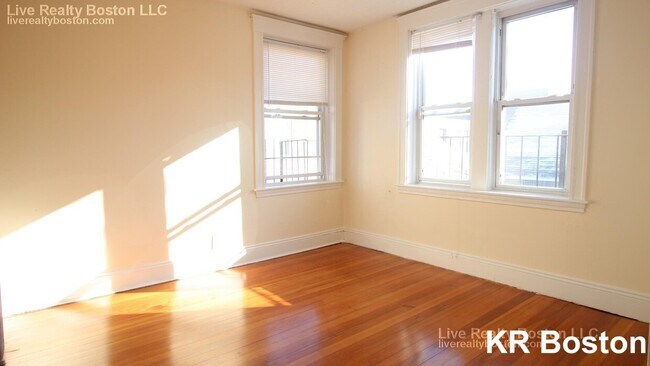 Photo - 518 Cambridge St Unit 8