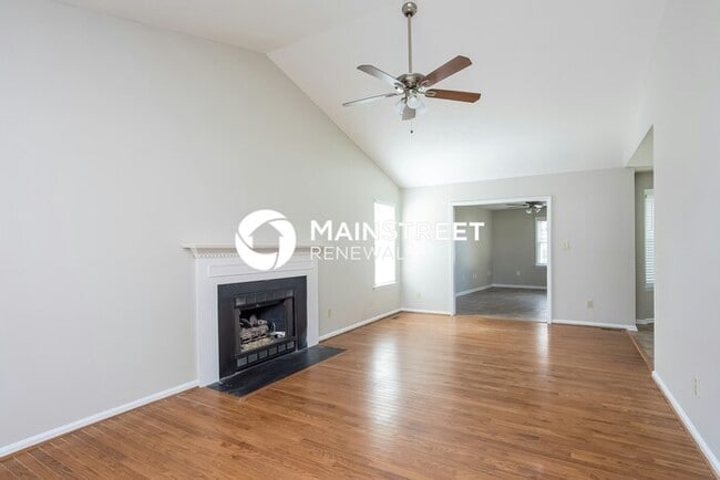 Photo - 3 Bedroom Pet-Friendly Home in Raleigh, NC...