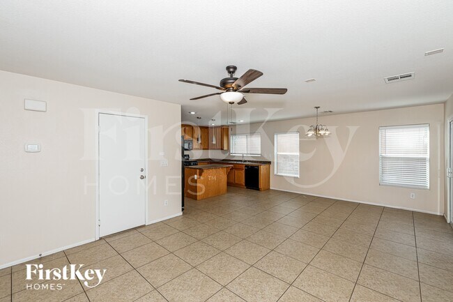 Photo - 617 Brinkburn Point Ave