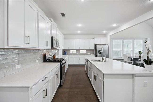 Photo - 209 Crimson Rose Ct