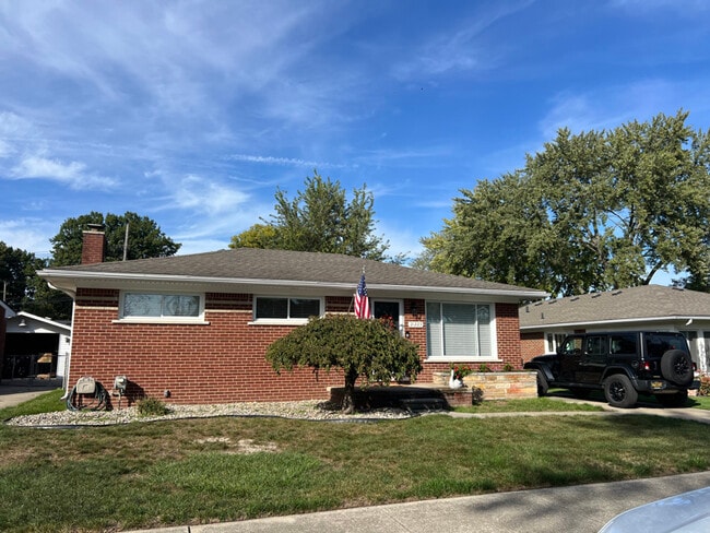 Building Photo - 21223 Crane Ct