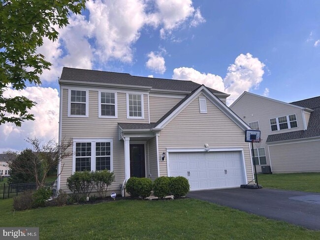 Photo - 724 N Haines Cir House