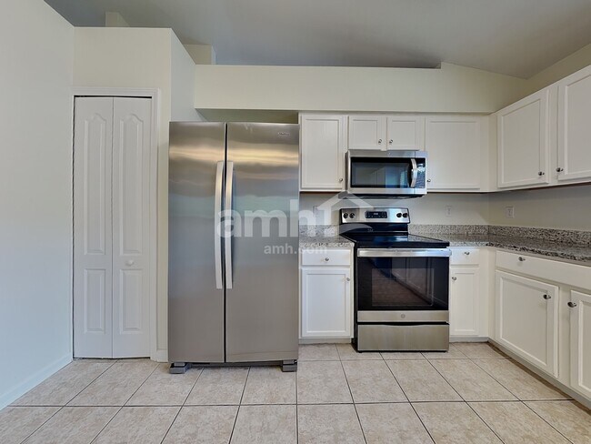 Photo - 1044 Summer Breeze Dr