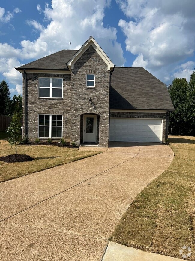 Building Photo - 1530 N Goodlett Grove Cove Rental