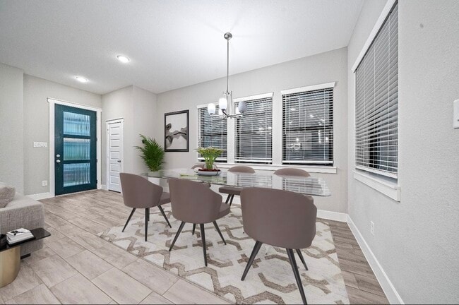 Photo - 18619 Admiration Dr