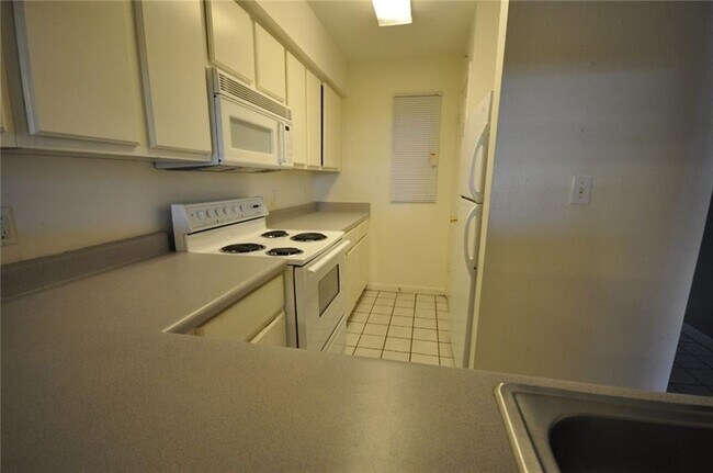 Photo - 501 W 26th St Unit 222