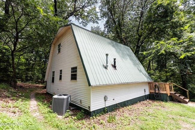 Photo - 40 Hickory Ln