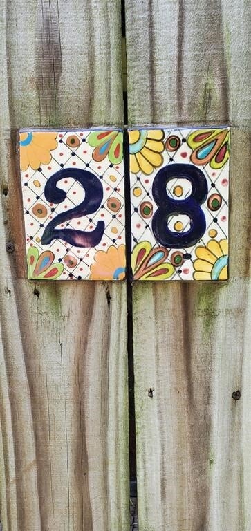 Photo - 28 Lakeway St