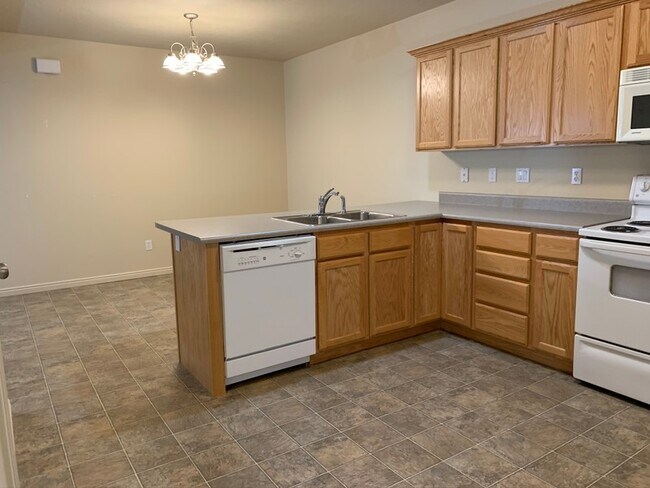 Photo - 2476 860 W Unit 1