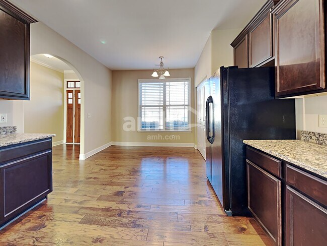 Photo - 259 Applehill Way